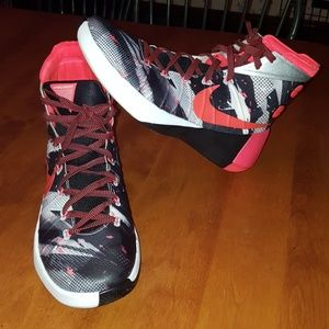 Nike Hyperdunk 2015 Men's Basketball Sneakers